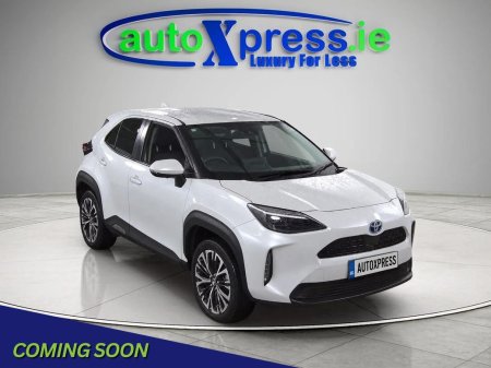 2024 Toyota Yaris Cross 1.5 HYBRID Z, Ultra Low mileage, Distinctive Two-Tone Interior