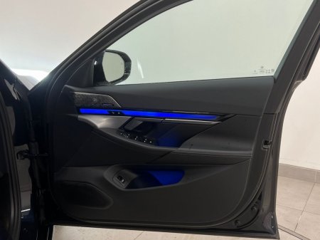 2025 BMW i5 - photo 23