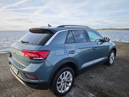 2024 Volkswagen T-Roc - photo 4