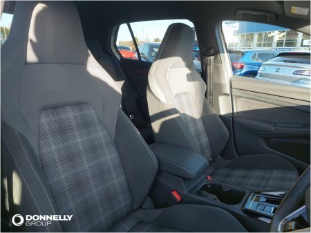 2023 Volkswagen Golf - photo 8