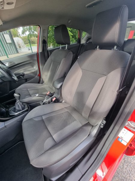 2017 Ford Fiesta - photo 23