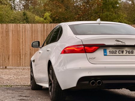 2018 Jaguar XF - photo 23