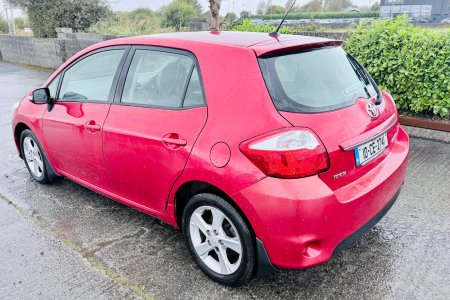 2010 Toyota Auris - photo 2