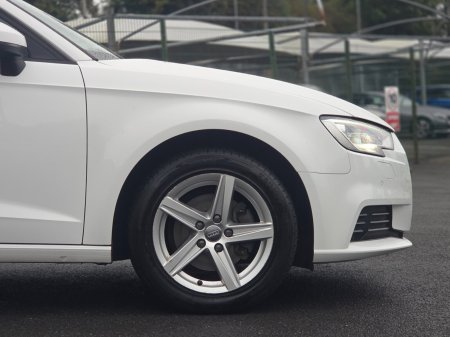 2017 Audi A3 - photo 2