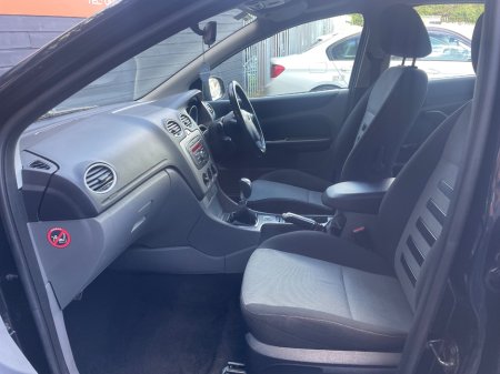 2011 Ford Focus - photo 8