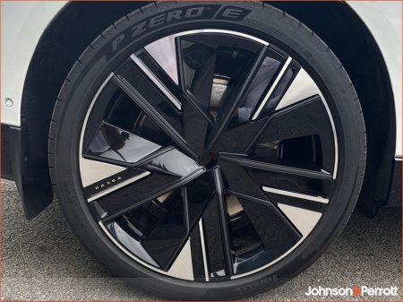 2026 Volvo ES90 - photo 16