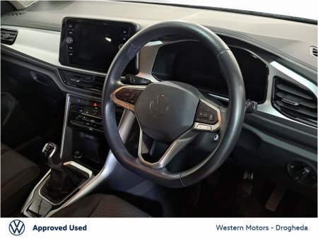 2023 Volkswagen T-Roc - photo 8