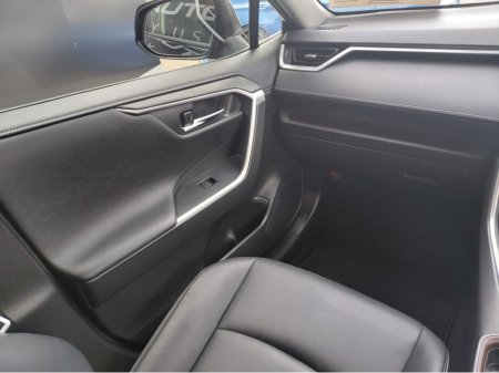 2019 Toyota RAV4 - photo 6