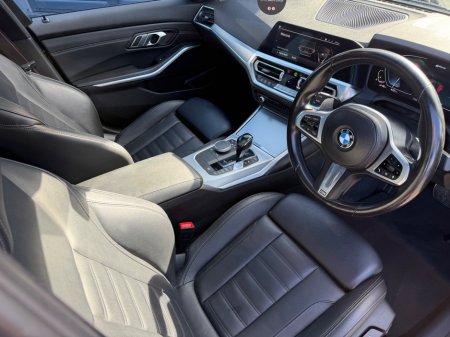 2021 BMW 3-Series - photo 18