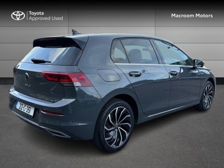 2021 Volkswagen Golf - photo 2