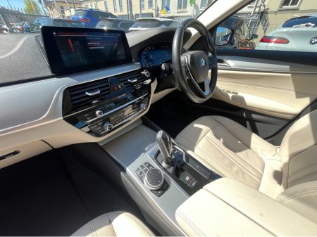 2020 BMW 5-Series - photo 29