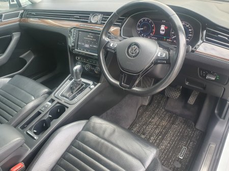 2017 Volkswagen Passat - photo 10