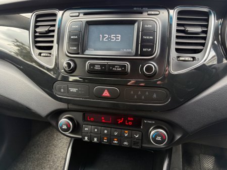 2016 Kia Carens - photo 16