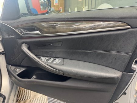 2019 BMW 5-Series - photo 16