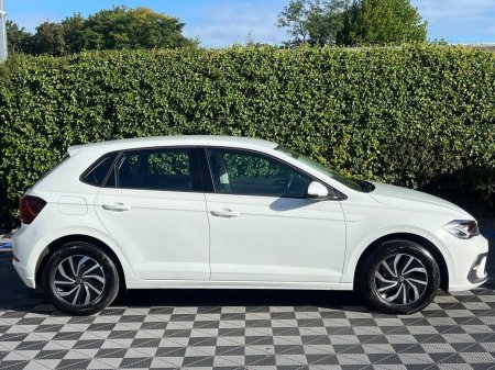 2023 Volkswagen Polo - photo 2