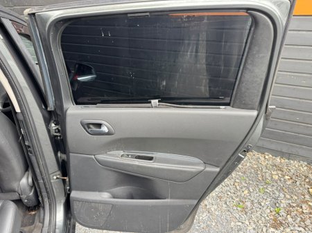 2010 Peugeot 5008 - photo 17