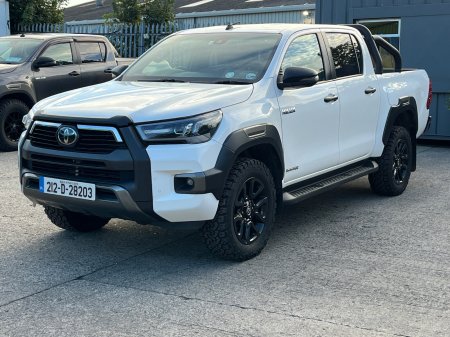 2021 Toyota Hilux - photo 3