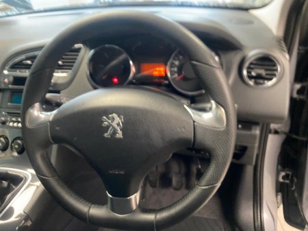 2015 Peugeot 5008 - photo 11