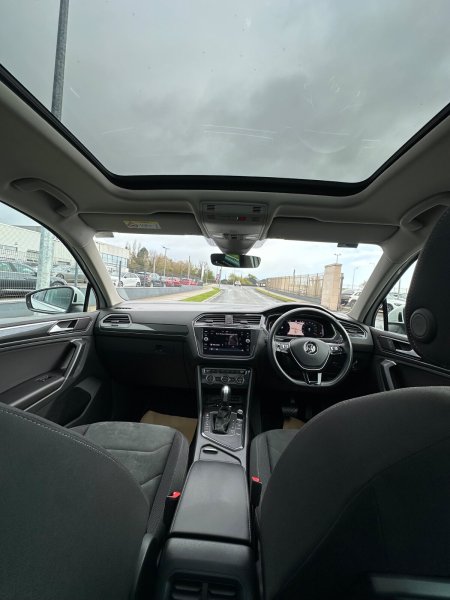 2020 Volkswagen Tiguan - photo 23