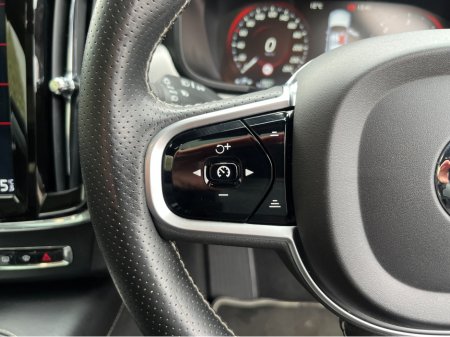 2019 Volvo V90 - photo 28