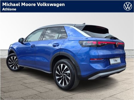 2027 Volkswagen T-Roc - photo 3