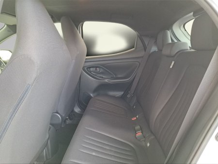 2024 Toyota Yaris - photo 7