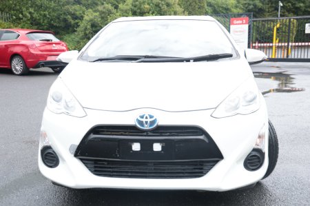 2016 Toyota Aqua - photo 3