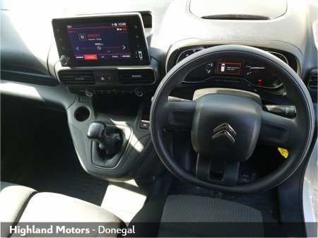 2022 Citroen Berlingo - photo 2
