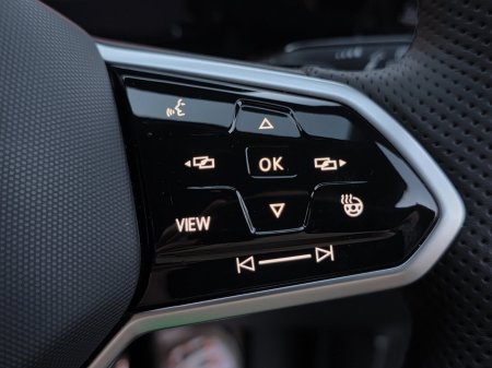 2024 Volkswagen Golf - photo 28