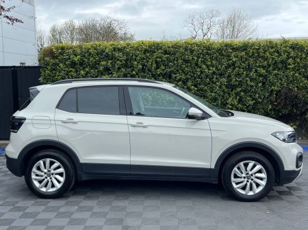 2023 Volkswagen T-Cross - photo 2
