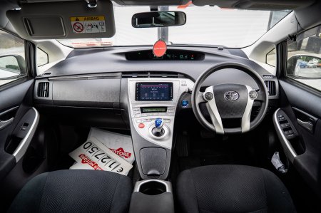 2015 Toyota Prius - photo 8