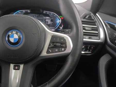 2025 BMW iX3 - photo 18