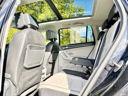 2020 Volkswagen Tiguan - photo 18