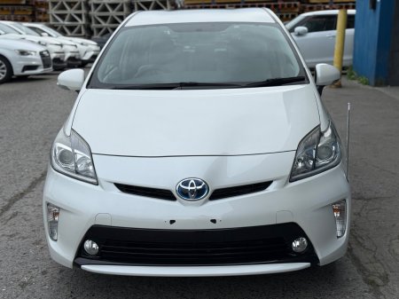 2015 Toyota Prius - photo 2