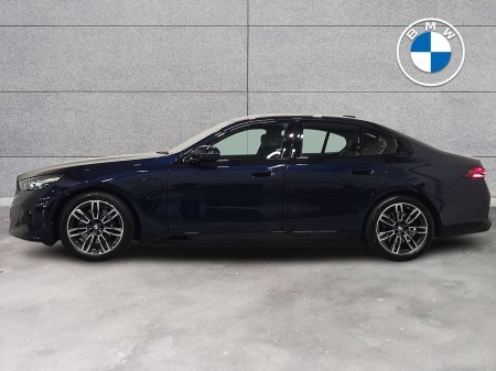 2025 BMW 5-Series - photo 3