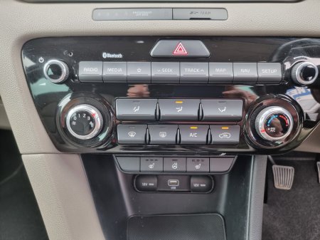2020 Kia Sportage - photo 23