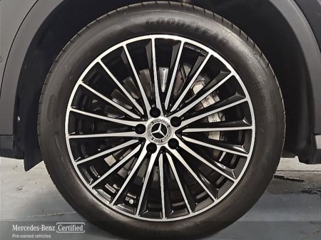 2025 Mercedes-Benz GLC - photo 5