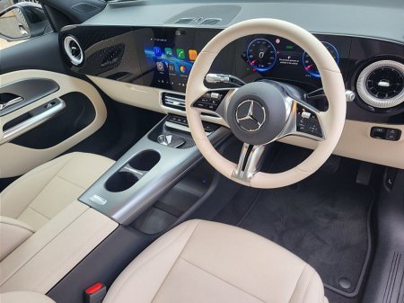 2026 Mercedes-Benz GLB - photo 2