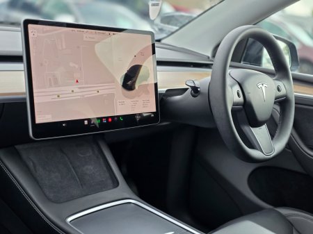 2024 Tesla Model Y - photo 18