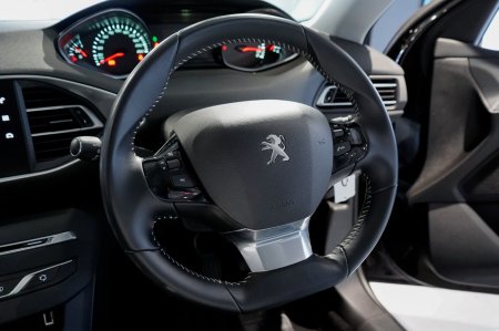 2020 Peugeot 308 - photo 12