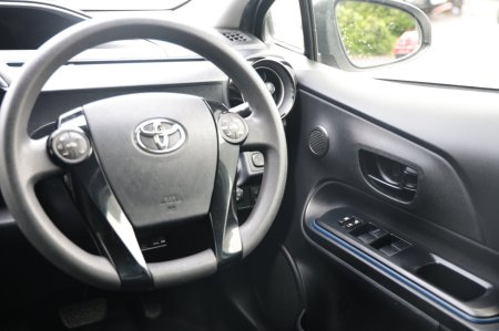 2016 Toyota Aqua - photo 33