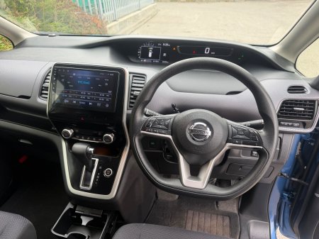 2019 Nissan Serena - photo 8