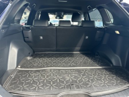 2025 Toyota RAV4 - photo 10