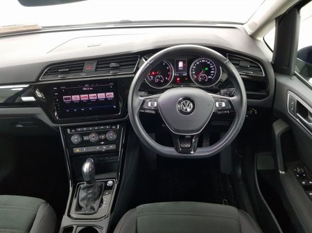 2021 Volkswagen Touran - photo 3
