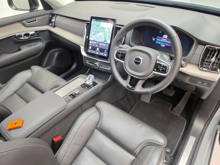 2025 Volvo XC90 - photo 11