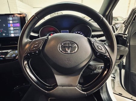 2019 Toyota C-HR - photo 18