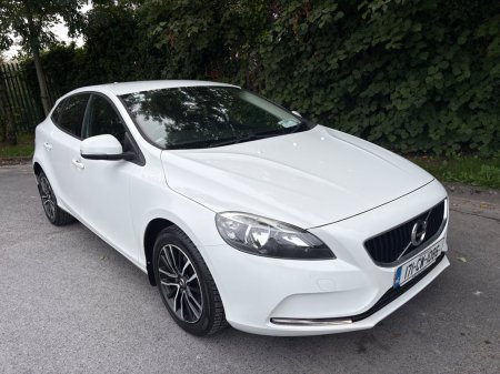 2017 Volvo V40 - photo 2
