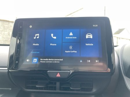 2024 Toyota Yaris - photo 16