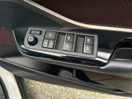 2017 Toyota C-HR - photo 16