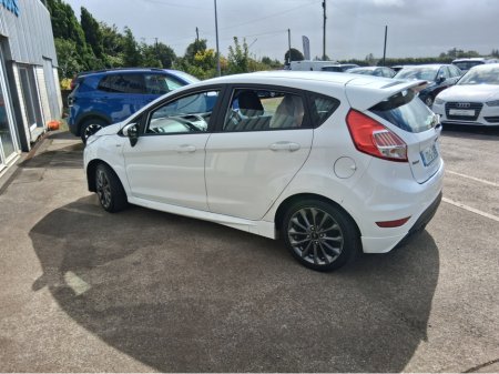 2017 Ford Fiesta - photo 7